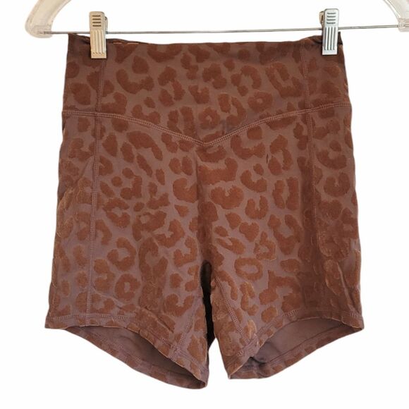 Balance Athletica leopard print velvet biker shorts Size S - Picture 2 of 6
